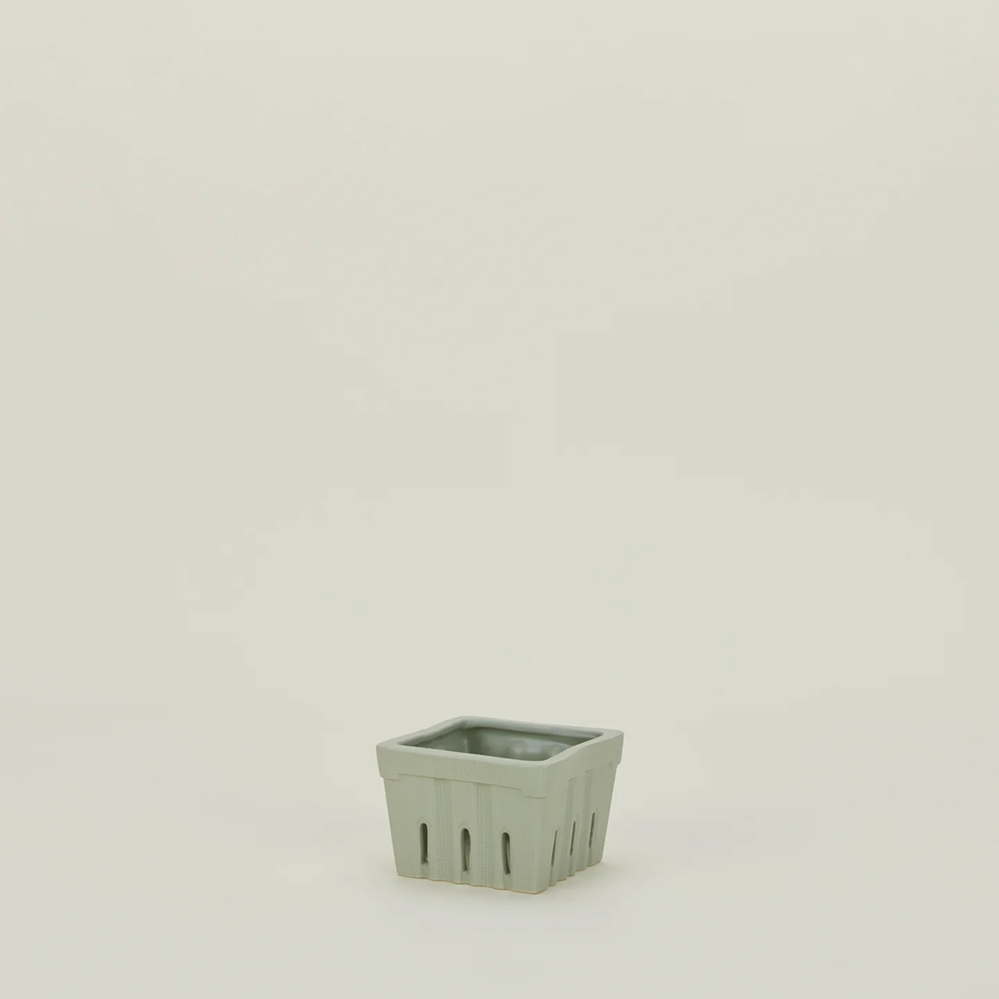 Stoneware Berry Basket
